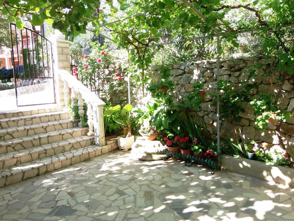 Apartments Beba Mali Lošinj Exterior foto