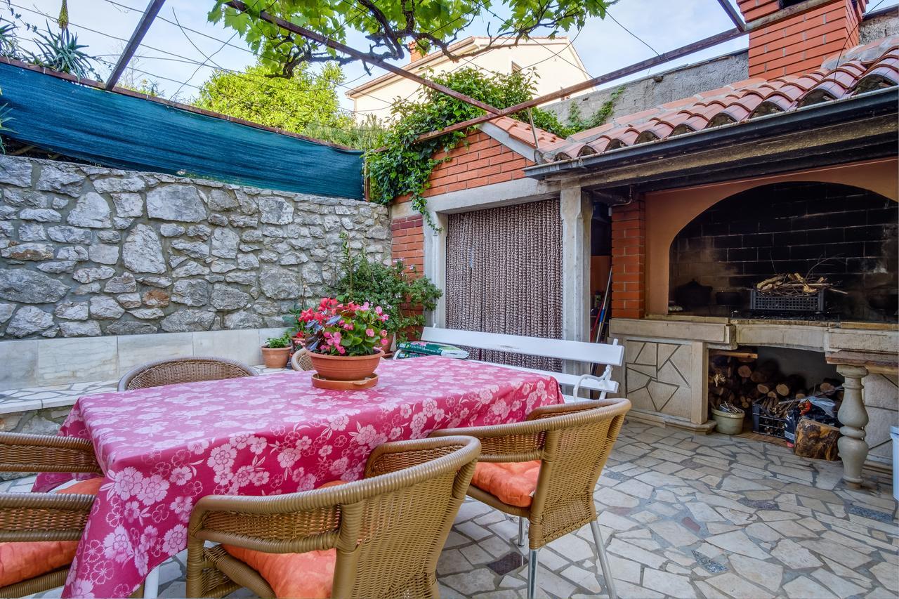 Apartments Beba Mali Lošinj Exterior foto