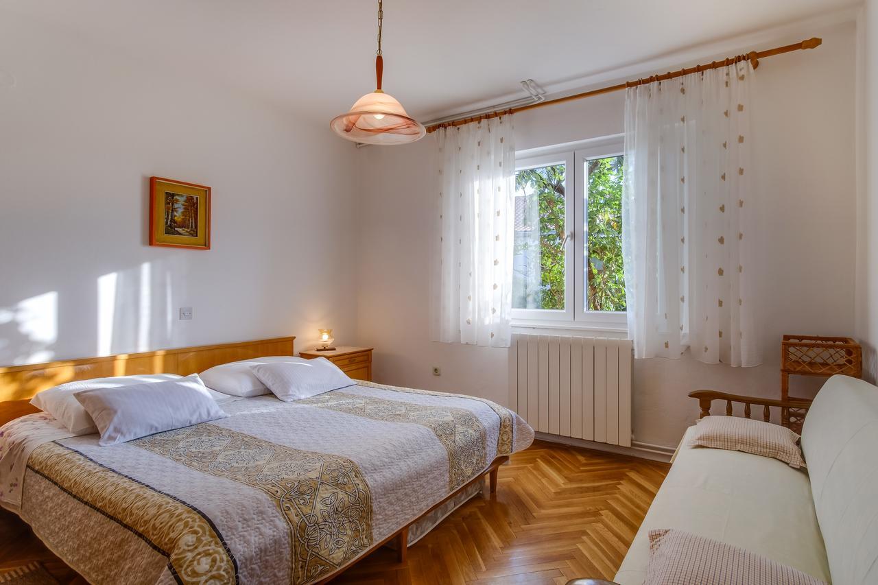 Apartments Beba Mali Lošinj Exterior foto