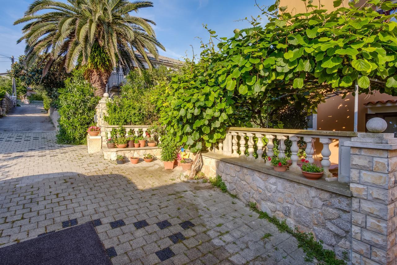 Apartments Beba Mali Lošinj Exterior foto