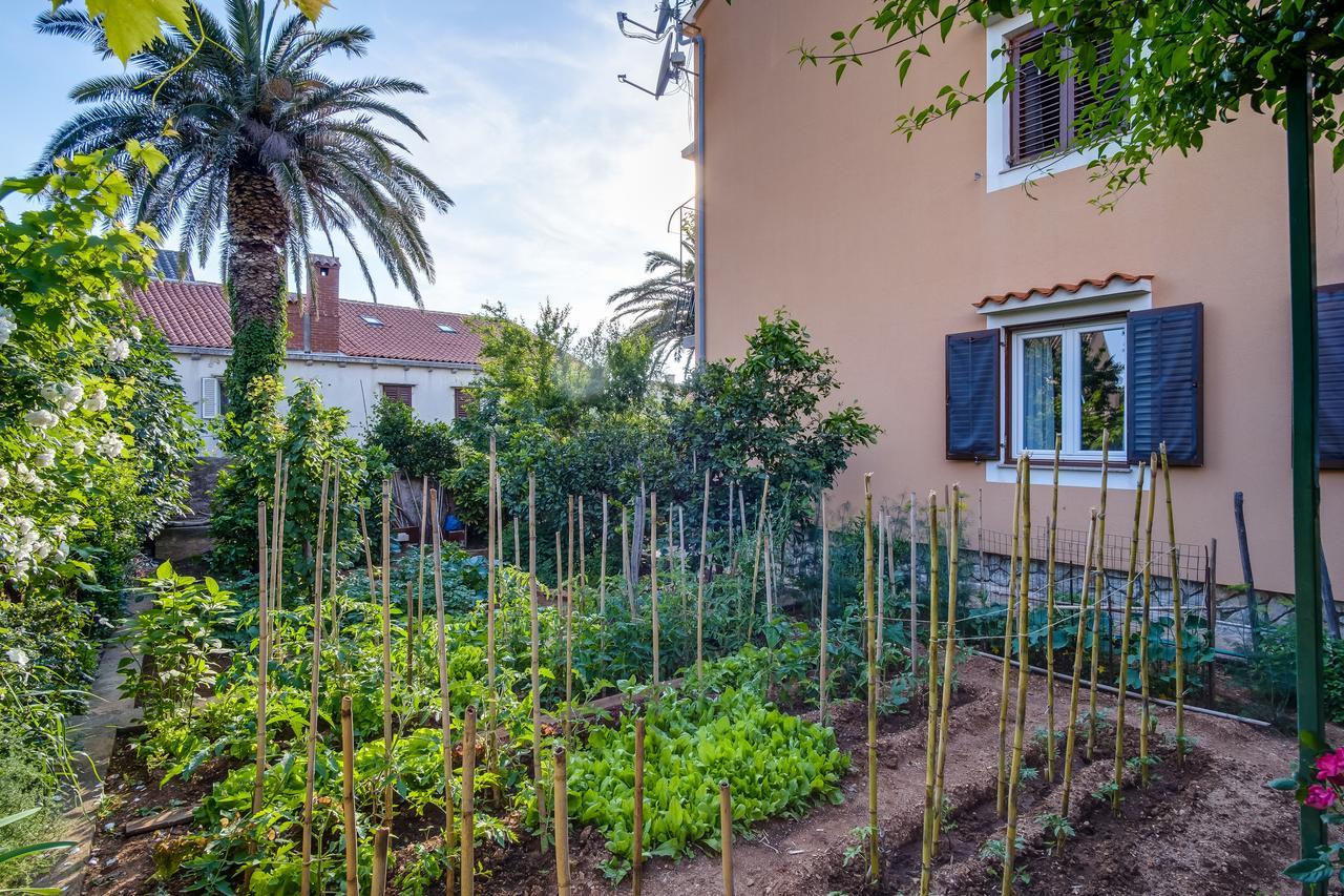 Apartments Beba Mali Lošinj Exterior foto