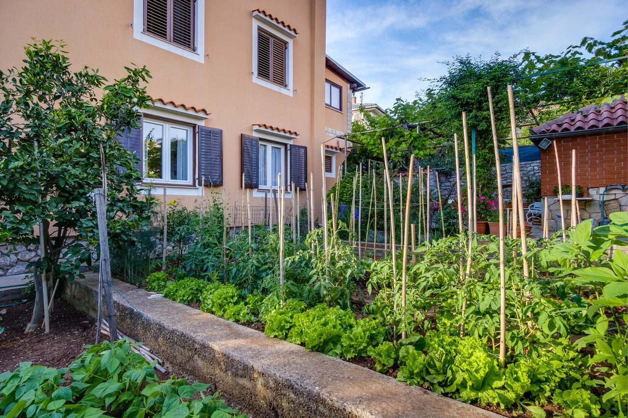 Apartments Beba Mali Lošinj Exterior foto